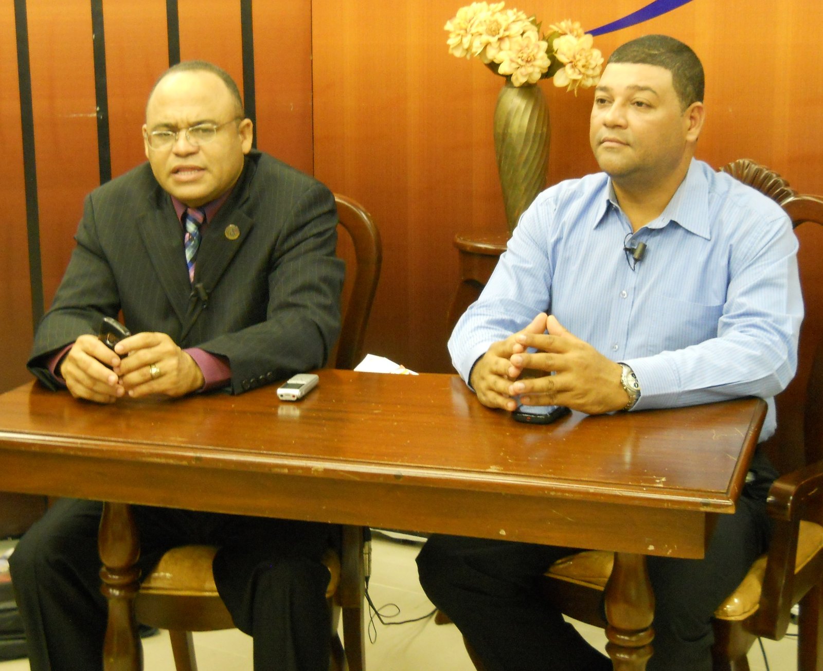 El locutor Robinson Durán, vocero del ayuntamiento de Moca y el Comité Organizador de las fiestas patronales Rosario 2011